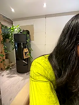 Snapshot of Alma- chatting on October 2025 09:33:01 AM Alma- online show from October 2025 09:33:01 AM