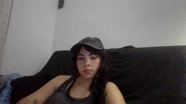 Snapshot of Kiri_Cutee chatting on January 2025 08:22:01 AM Kiri Cutee online show from January 2025 08:22:01 AM
