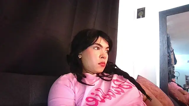 Snapshot of Kiri_Cutee chatting on March 2025 02:07:01 PM Kiri Cutee online show from March 2025 02:07:01 PM