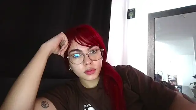 Snapshot of Kiri_Cutee chatting on March 2025 02:23:01 PM Kiri Cutee online show from March 2025 02:23:01 PM
