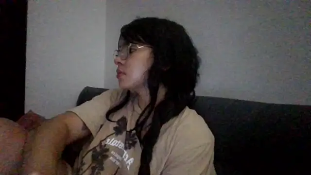 Snapshot of Kiri_Cutee chatting on January 2025 06:49:01 AM Kiri Cutee online show from January 2025 06:49:01 AM