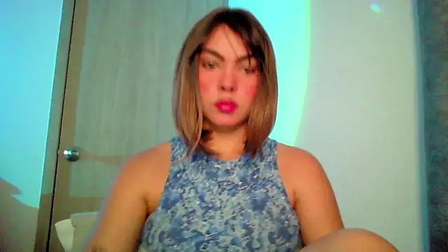 Snapshot of Kiri_Cutee chatting on September 2025 04:34:02 AM Kiri Cutee online show from September 2025 04:34:02 AM