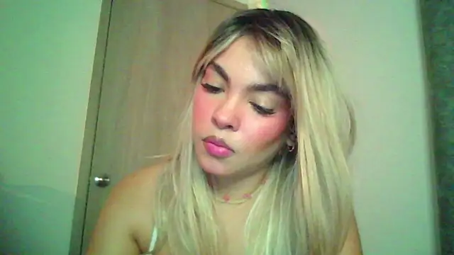 Kiri Cutee online show from October 2025 04:00:01 AM