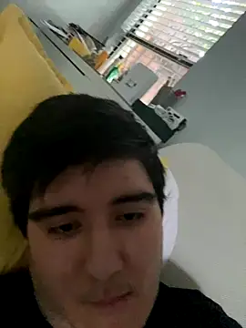 Yann 18 online show from October 2025 11:36:01 PM