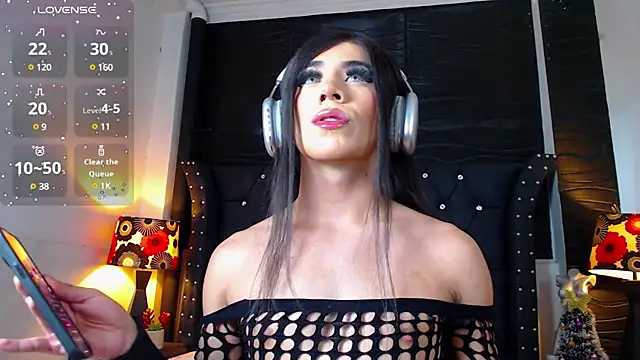 Kenia Fox online show from January 2025 07:11:01 PM