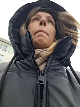 Snapshot of YourJuliena chatting on January 2025 12:35:01 PM YourJuliena online show from January 2025 12:35:01 PM