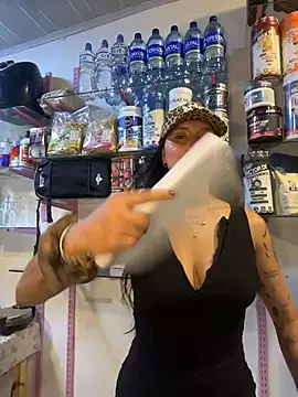 Valentina cartier online show from April 2026 11:00:01 PM