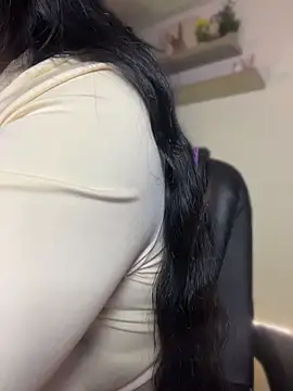 Valentina cartier online show from April 2026 12:28:01 AM