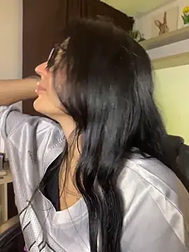 Valentina cartier online show from April 2026 12:59:02 AM