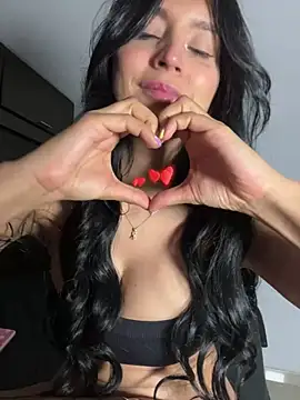 Snapshot of Valentina_cartier chatting on March 2025 12:55:02 AM Valentina cartier online show from March 2025 12:55:02 AM