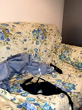 Porcella96 online show from September 2025 09:35:01 PM