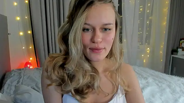 BritneyRoot online show from December 2024 11:56:02 PM
