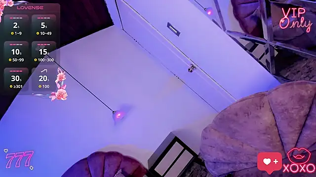 Alliemilky online show from April 2026 07:26:02 PM