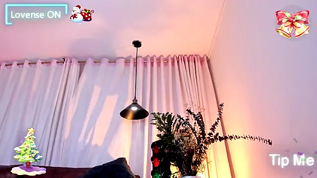 Alliemilky online show from December 2025 03:30:02 AM