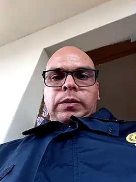 Camilo-31RI online show from April 2026 06:00:02 PM