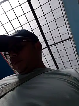 Camilo-31RI online show from April 2026 02:46:02 PM