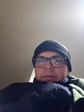 Camilo-31RI online show from May 2026 01:57:16 AM