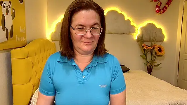 HolyMilfa online show from February 2025 02:02:02 PM