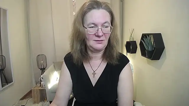 HolyMilfa online show from February 2026 01:19:01 PM