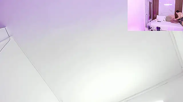 pamelajons  online show from October 2025 01:10:01 PM