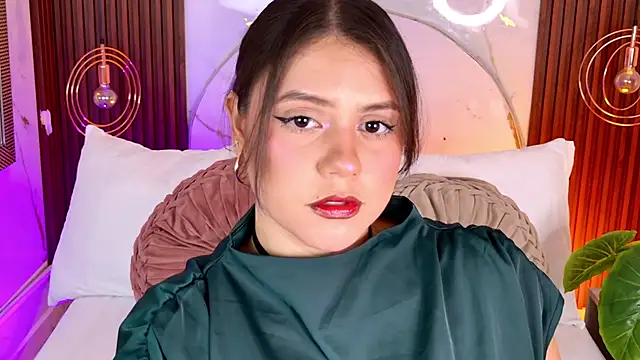 pamelajons  online show from May 2026 12:35:01 PM