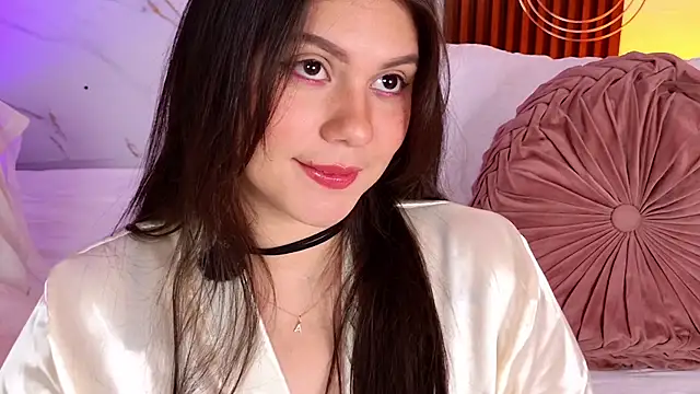 pamelajons  online show from April 2026 12:40:02 PM