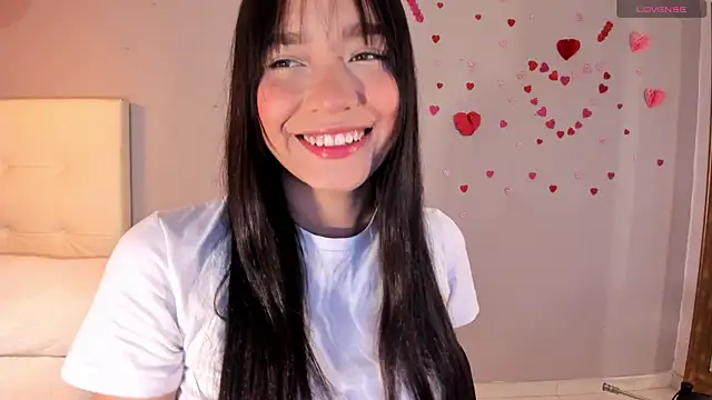 Maia W10 online show from April 2026 12:28:01 PM