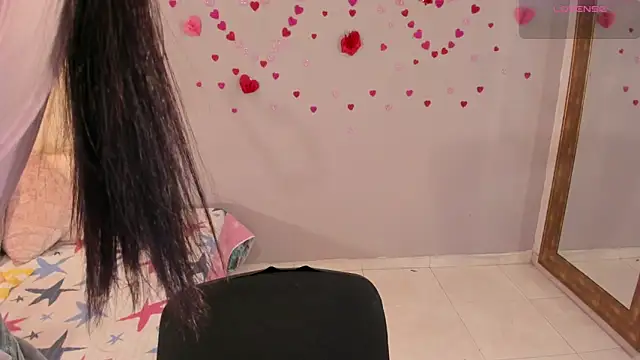 Maia W10 online show from March 2026 12:23:01 PM