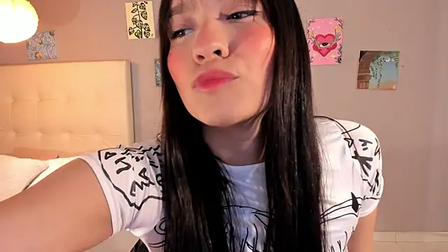 Maia W10 online show from April 2026 01:15:01 PM