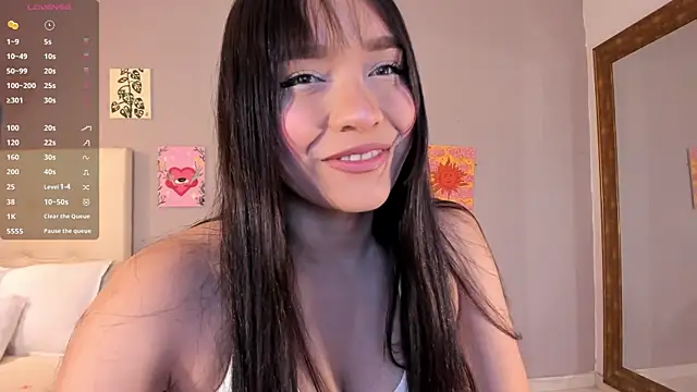 Snapshot of Maia_W10 chatting on June 2026 12:27:02 PM Maia W10 online show from June 2026 12:27:02 PM