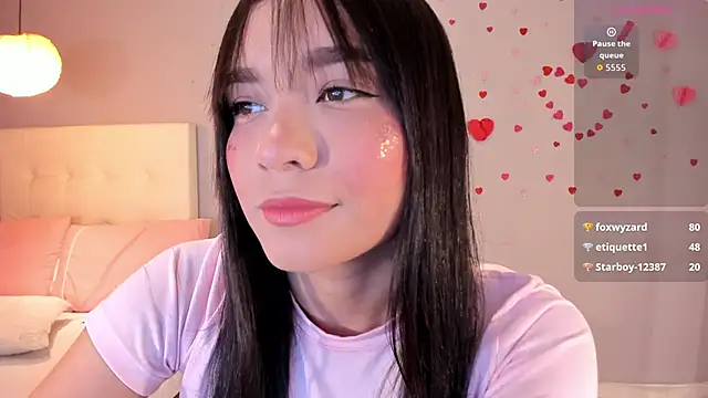 Maia W10 online show from March 2026 12:39:01 PM