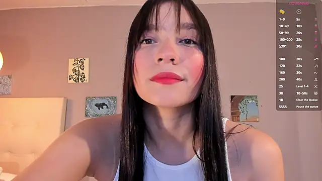 Maia W10 online show from April 2026 11:44:02 AM