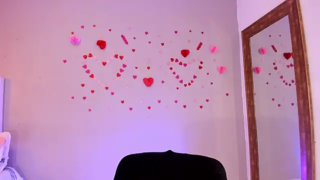 Maia W10 online show from March 2026 12:25:02 PM