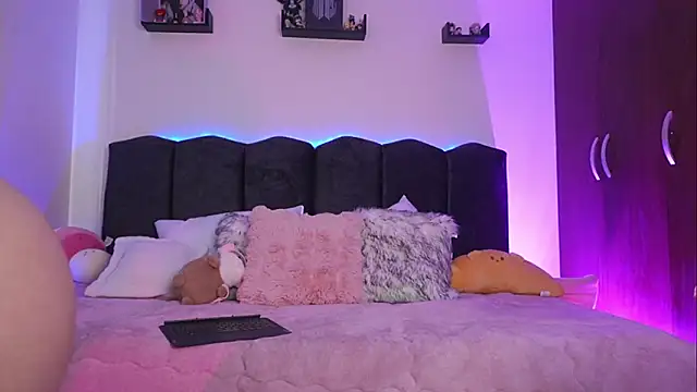 Lilou albrecht online show from March 2026 01:08:01 PM