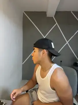 Diegobaby-18 online show from April 2026 05:02:01 AM