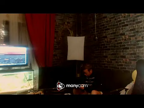 Snapshot of mikeythebestsucker chatting on March 2025 11:12:01 PM mikeythebestsucker online show from March 2025 11:12:01 PM