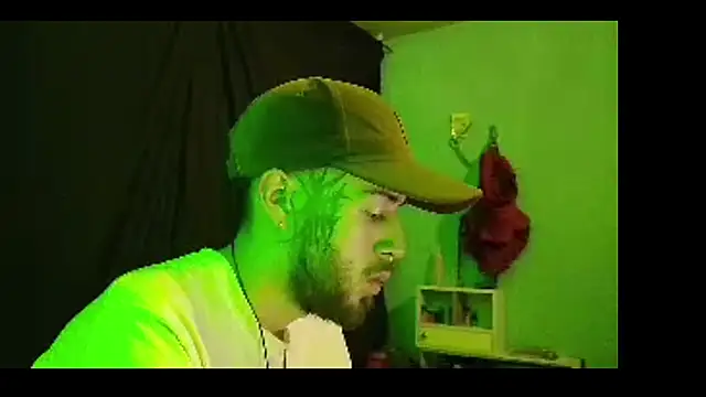 Snapshot of Aaronkiller chatting on February 2025 04:29:01 AM Aaronkiller online show from February 2025 04:29:01 AM