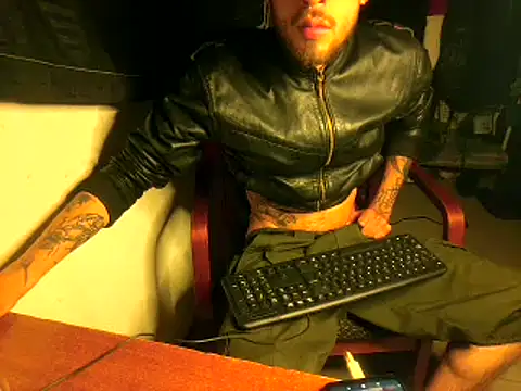 Snapshot of Aaronkiller chatting on January 2025 03:15:01 AM Aaronkiller online show from January 2025 03:15:01 AM