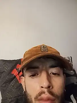 Aaronkiller online show from May 2026 11:02:02 PM