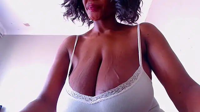 Silkytitss online show from December 2025 07:07:01 AM