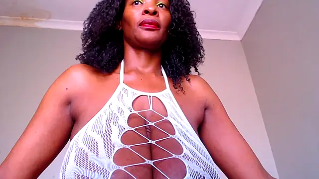 Silkytitss online show from April 2026 12:08:01 PM