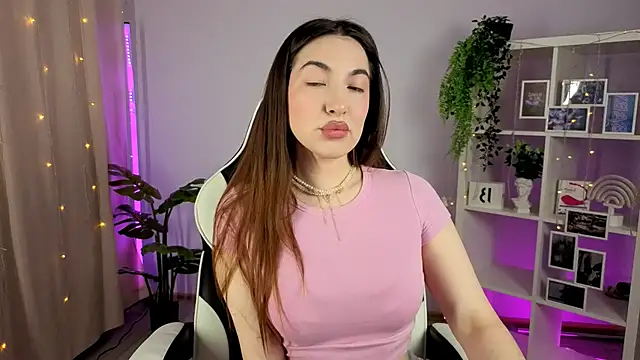 MelissaLovvv online show from November 2025 05:01:02 AM