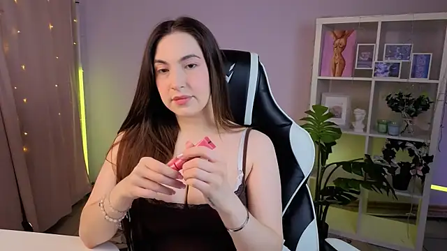 MelissaLovvv online show from April 2026 05:03:01 AM