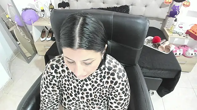 AngeleRoux online show from October 2025 04:17:02 PM