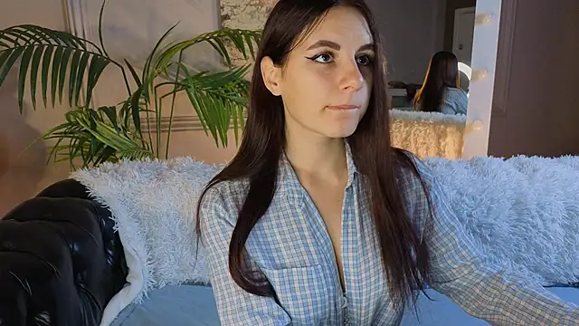 Kelly Woods online show from October 2025 10:17:01 AM