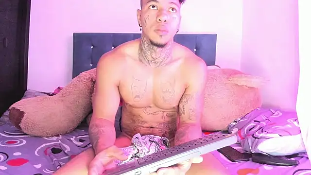 Snapshot of daamonxxx19 chatting on December 2025 06:20:01 PM daamonxxx19 online show from December 2025 06:20:01 PM