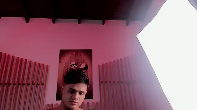 Myk3xx online show from December 2024 06:20:02 PM
