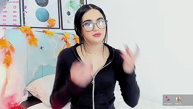 Snapshot of MiissIvy chatting on October 2025 12:25:02 PM MiissIvy online show from October 2025 12:25:02 PM