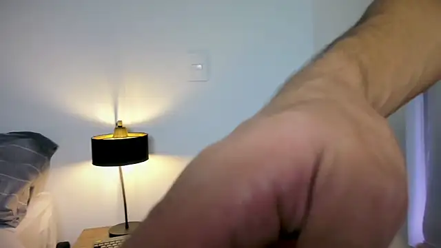 Bella rossinii  online show from April 2026 07:26:01 PM