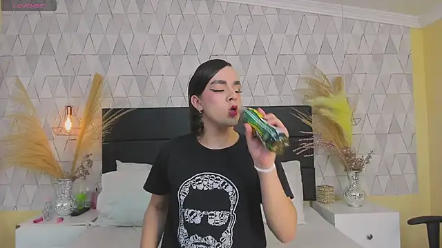 JustinePerry online show from February 2026 03:24:01 AM